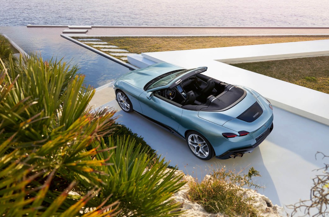 Ferrari Roma Spider