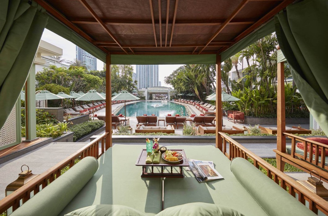 The White Lotus, Mandarin Oriental Bangkok